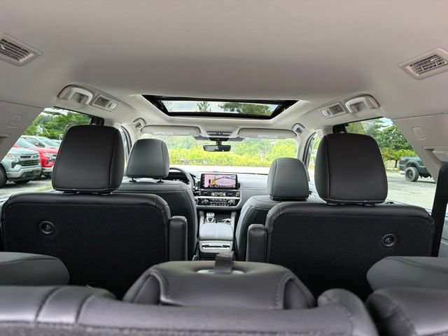 New 2026 Nissan Pathfinder Platinum AWD/4WD image 15