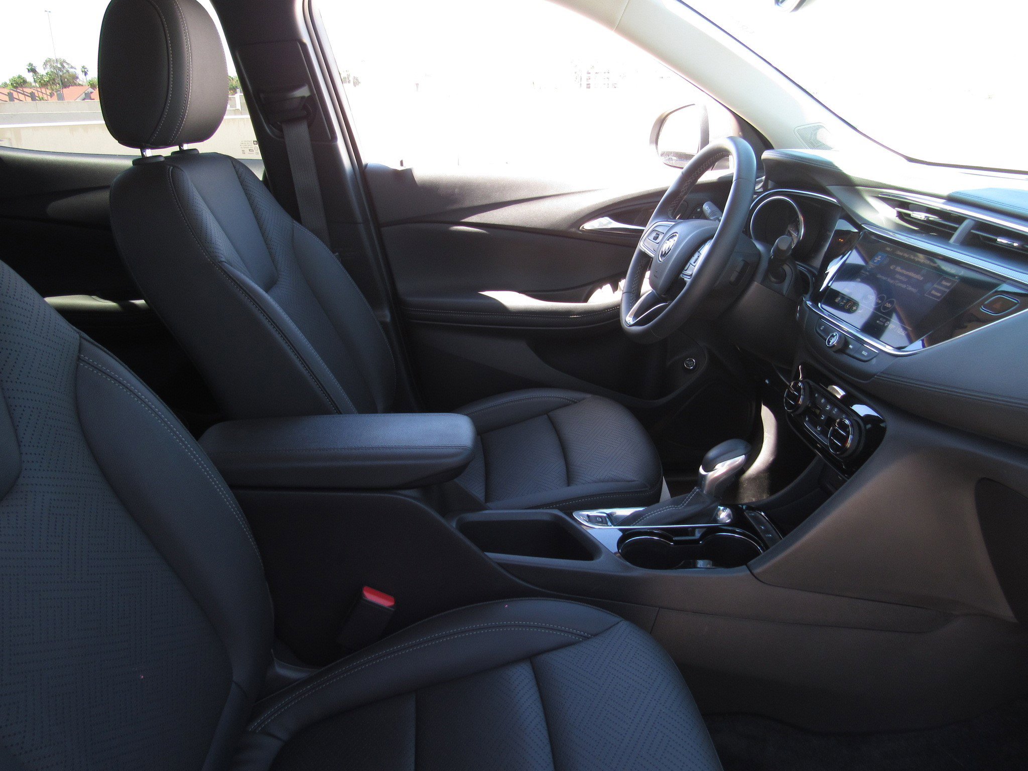 Used 2023 Buick Encore GX Essence w/ Experience Buick Package image 9