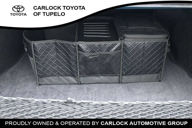 Used 2025 Toyota Camry SE w/ Convenience Package FWD image 15