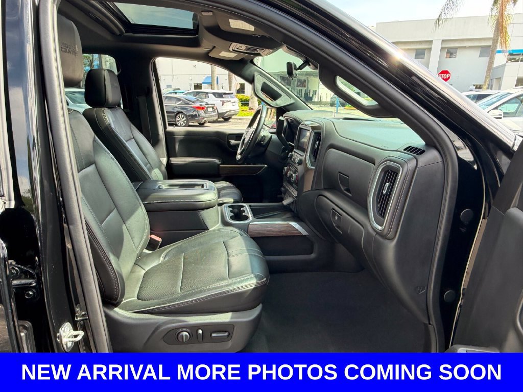 Used 2019 Chevrolet Silverado 1500 High Country w/ Technology Package AWD/4WD image 17