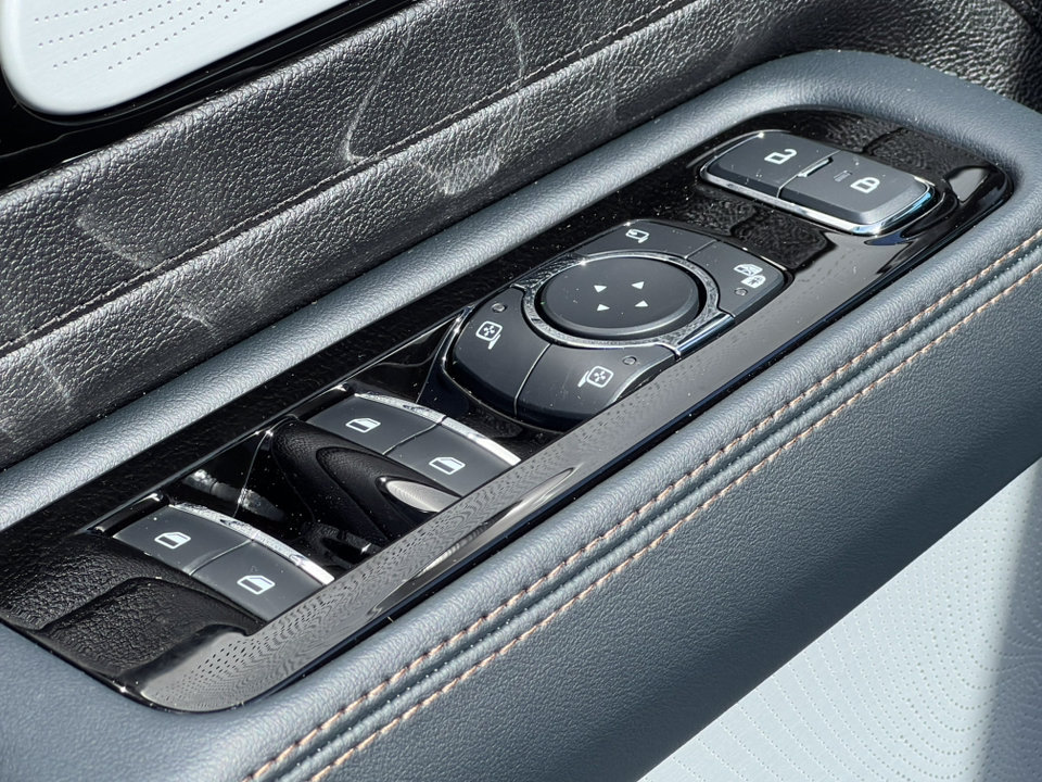 New 2027 Lincoln Aviator Reserve AWD/4WD image 17