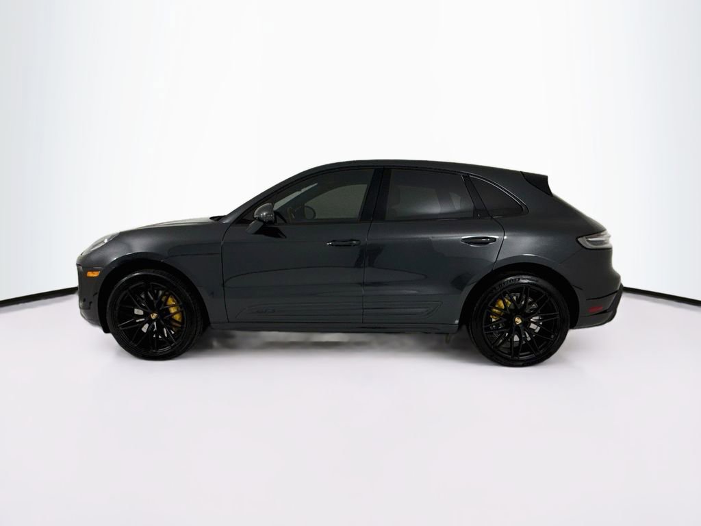 Certified 2023 Porsche Macan GTS AWD/4WD image 2