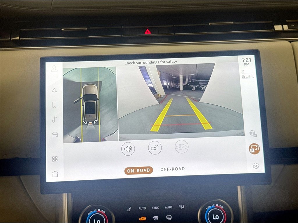 Used 2023 Land Rover Range Rover SE image 14