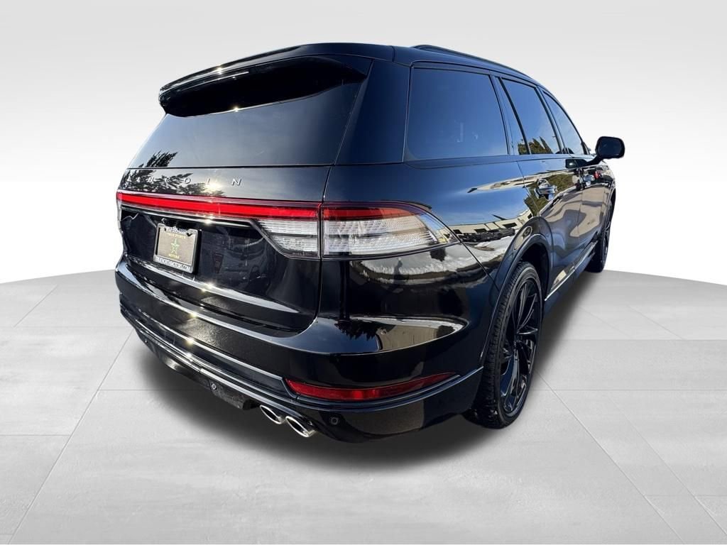 Used 2025 Lincoln Aviator Reserve w/ Jet Appearance Package image 7