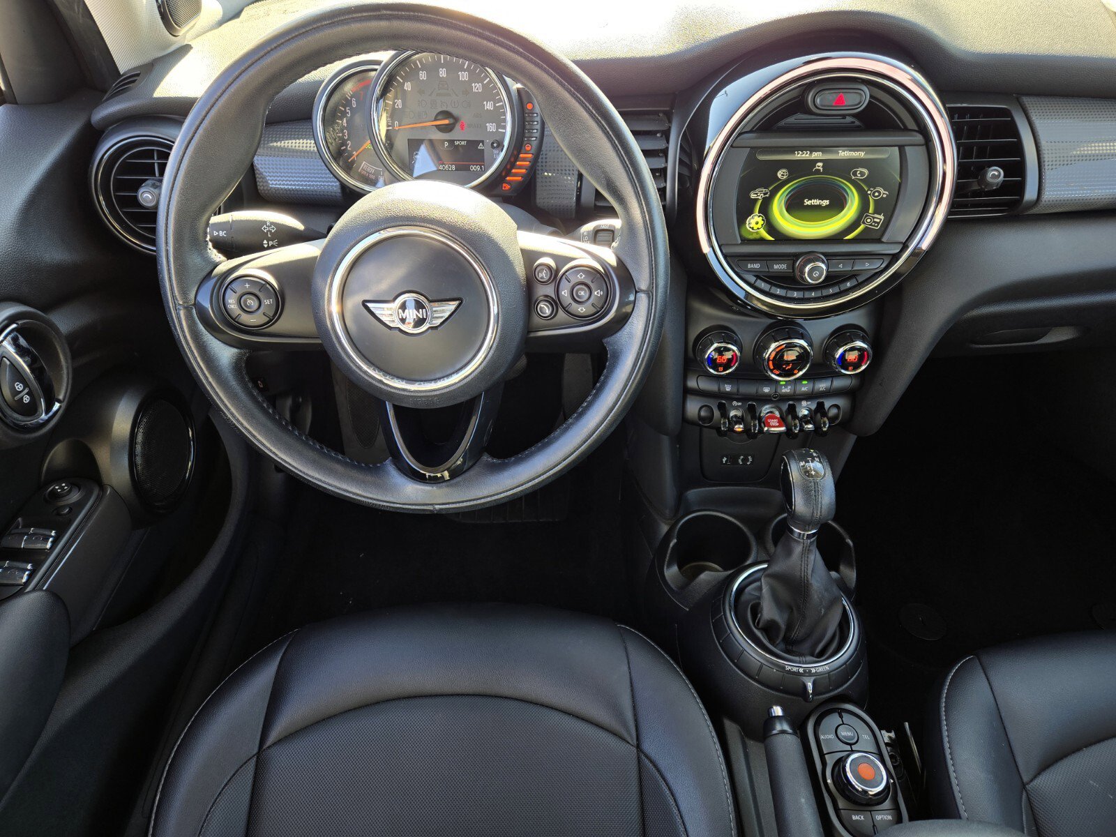 Used 2016 MINI Cooper 4-Door Hardtop image 13