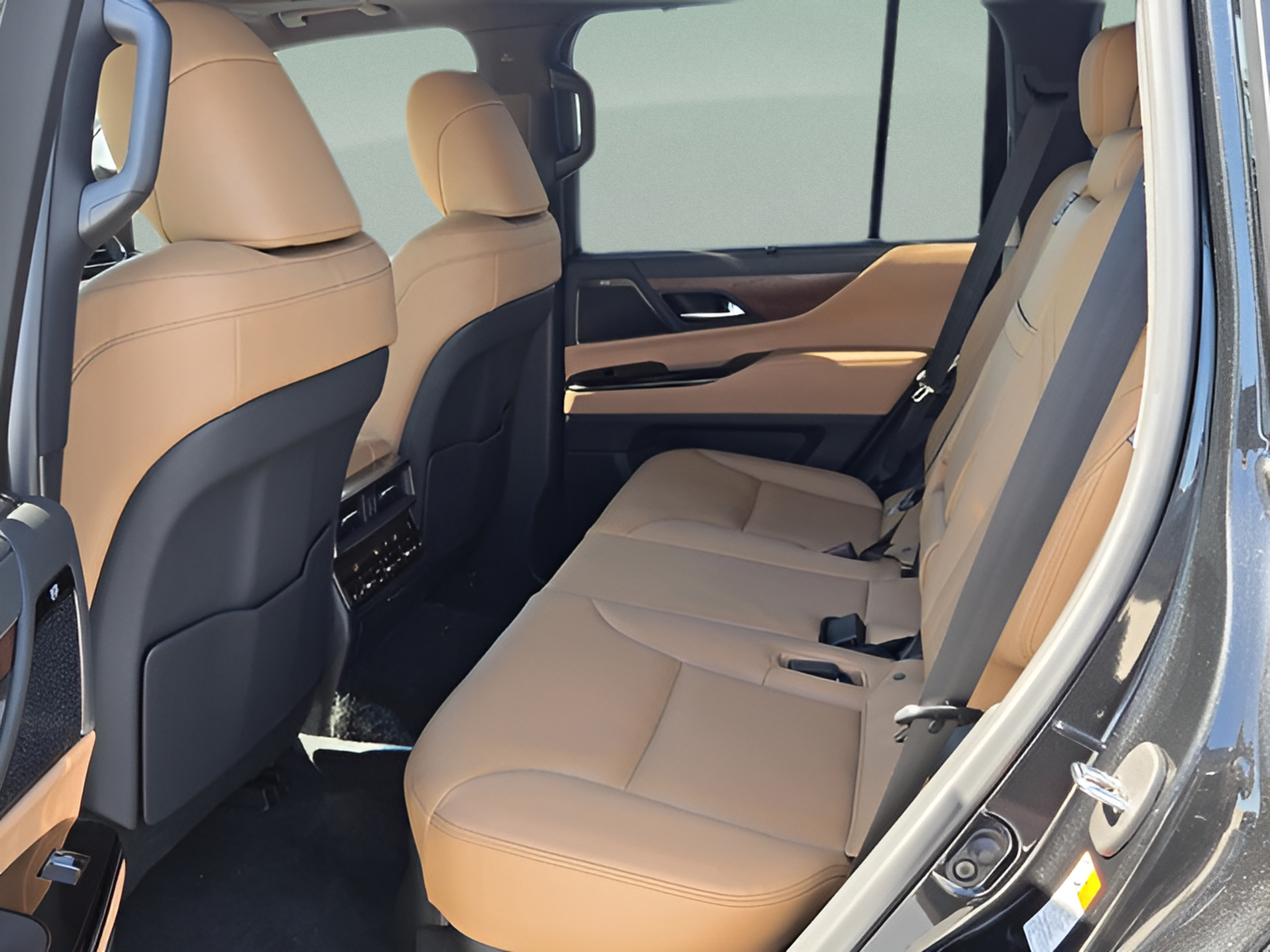 New 2026 Lexus LX 700h Luxury AWD/4WD image 11