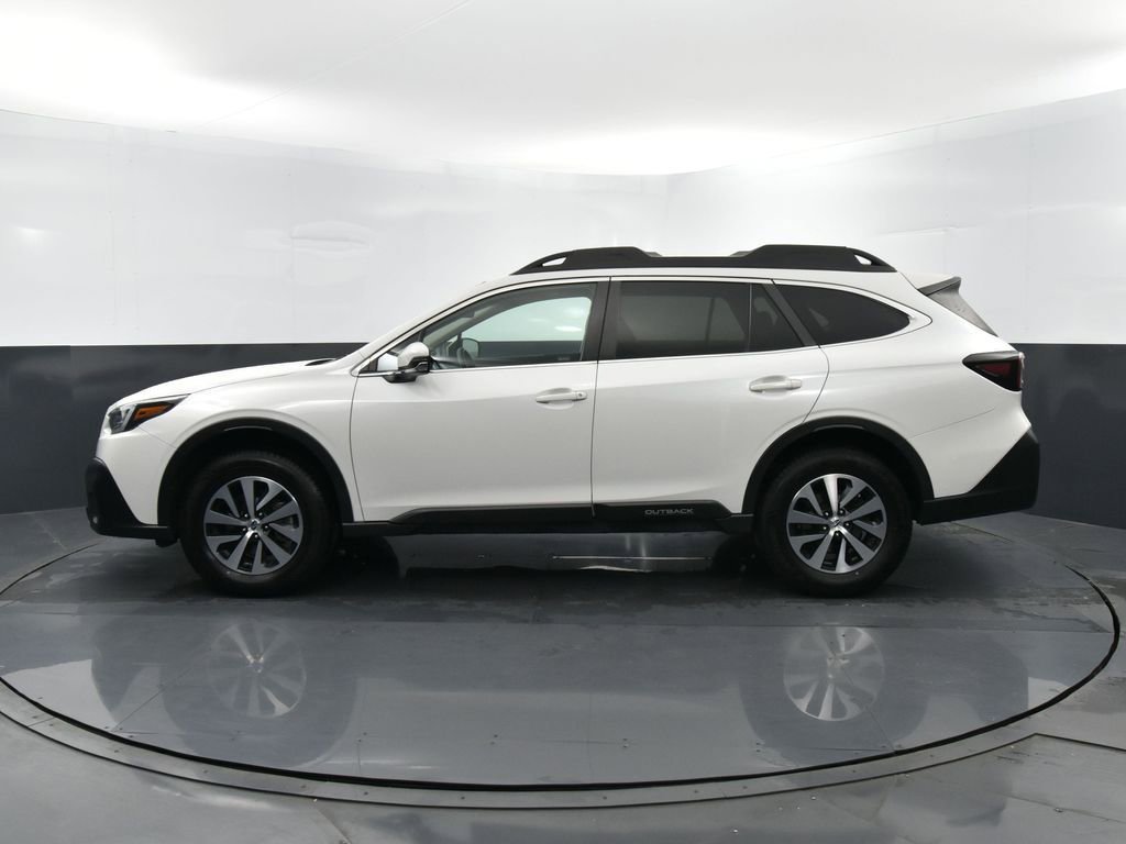 Used 2022 Subaru Outback Premium image 8