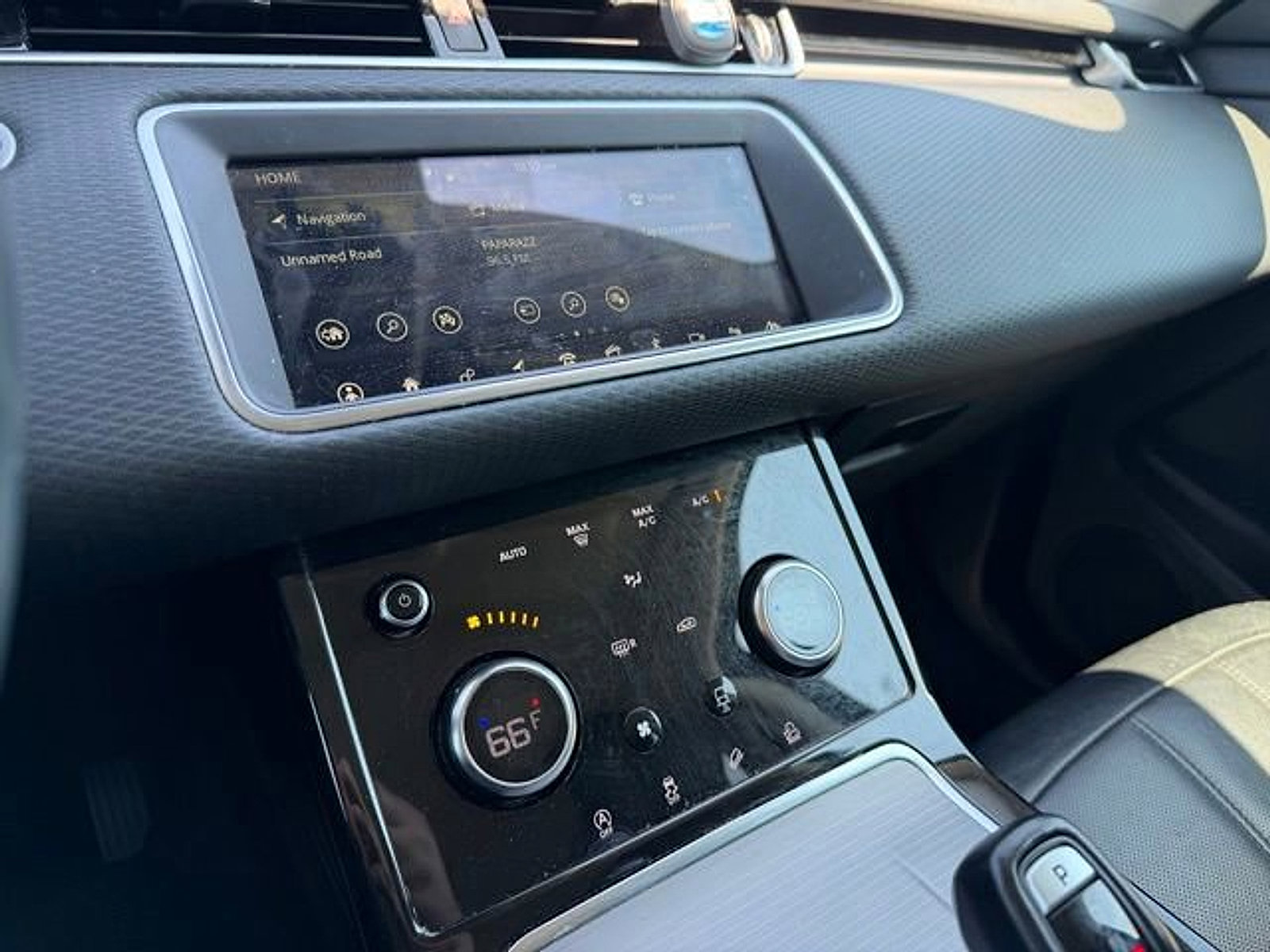 Used 2020 Land Rover Range Rover Evoque S AWD/4WD image 16