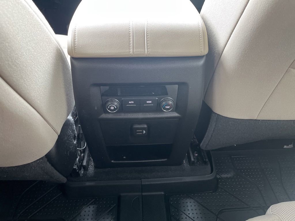 Used 2022 Chevrolet Traverse LT w/ LPO, Floor Liner Package AWD/4WD image 25