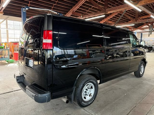 Used 2019 Chevrolet Express 2500 w/ Driver Convenience Package RWD image 4