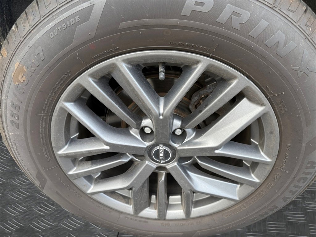 Certified 2023 Nissan Rogue S image 17