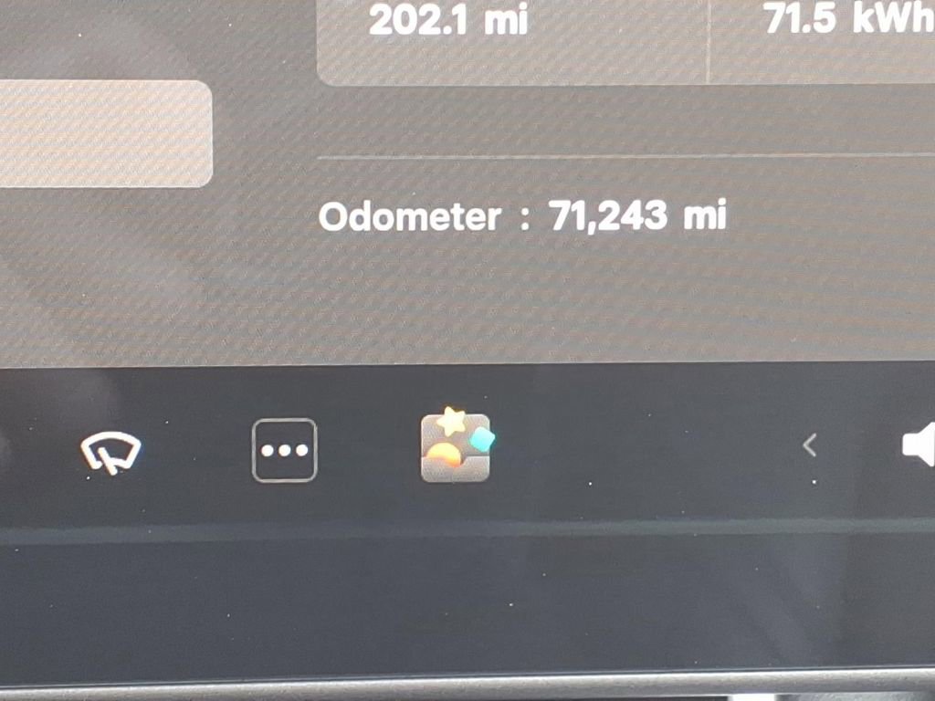 Used 2020 Tesla Model 3 Standard Range image 7