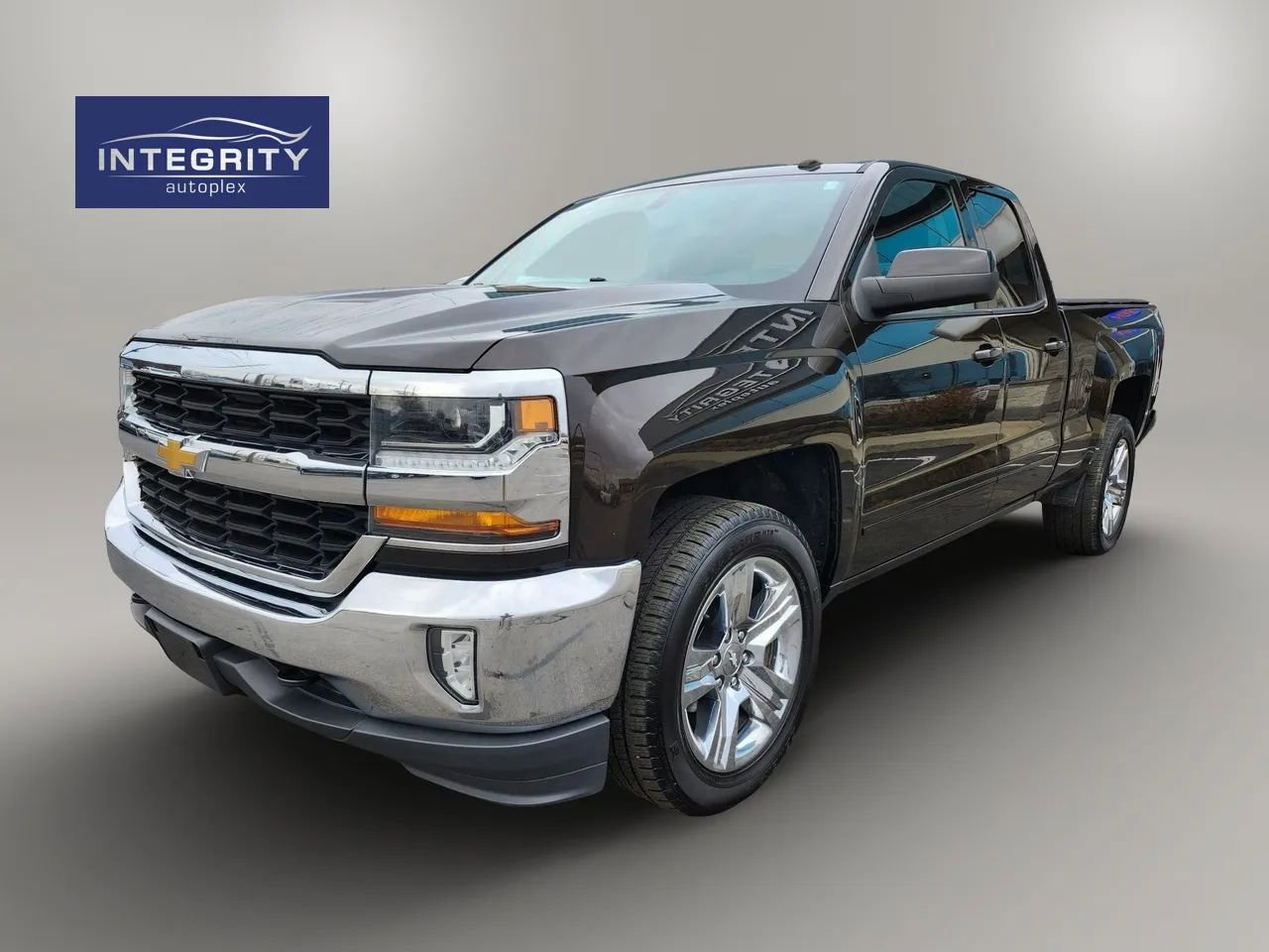 Used 2018 Chevrolet Silverado 1500 LT w/ All Star Edition AWD/4WD image 7