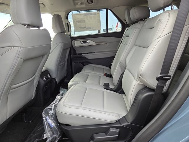 New 2026 Ford Explorer Active w/ Active Comfort Package RWD image 6