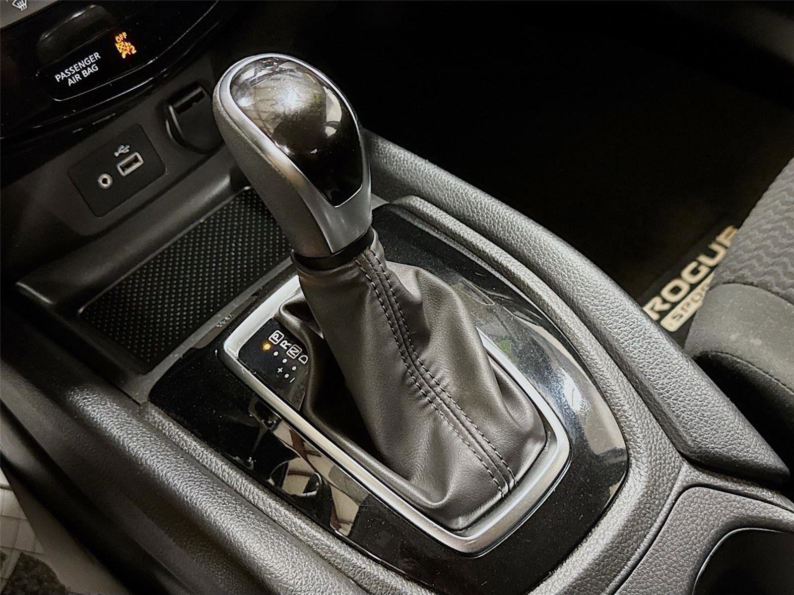 Used 2021 Nissan Rogue Sport S image 16