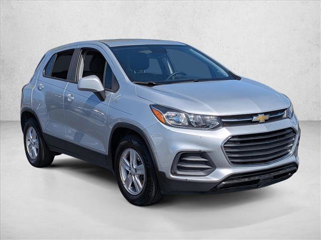 Used 2021 Chevrolet Trax LS w/ Tint and Cruise Package image 3