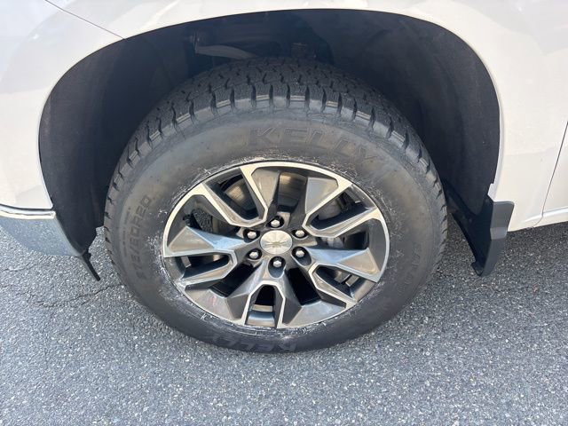 Used 2024 Chevrolet Silverado 1500 LT image 4