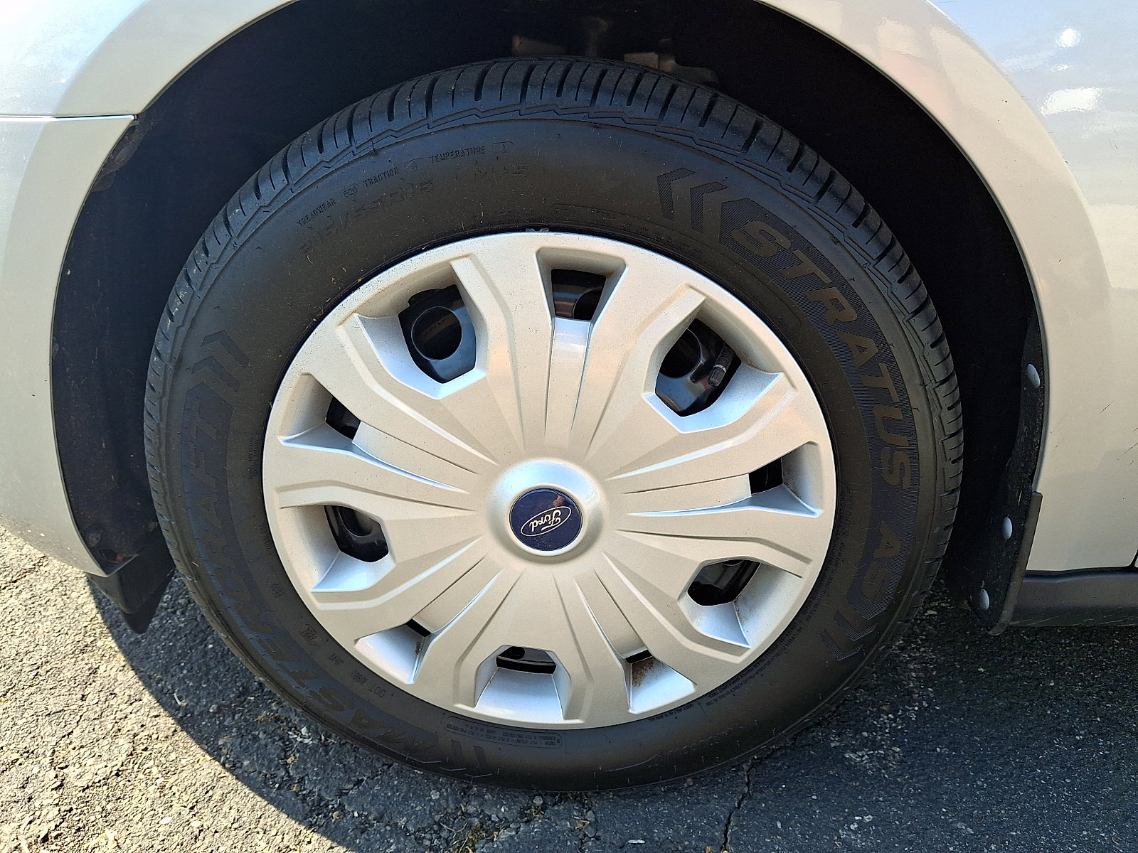 Used 2022 Ford Transit Connect XLT image 10