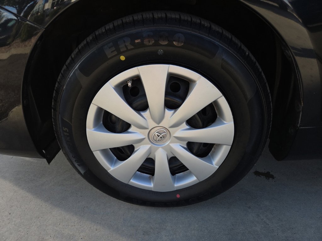 Used 2013 Toyota Corolla L FWD image 10