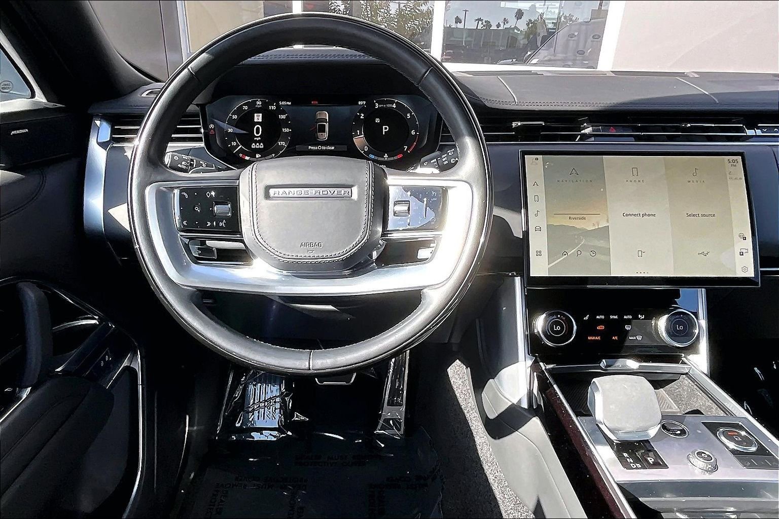 Used 2023 Land Rover Range Rover SE AWD/4WD image 5