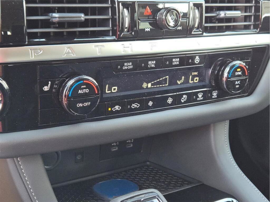 New 2026 Nissan Pathfinder SL AWD/4WD image 27