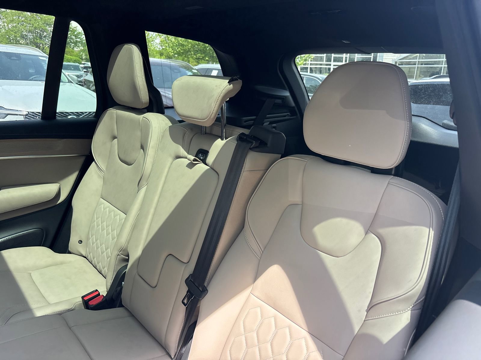 Used 2026 Volvo XC90 T8 Plus w/ Protection Package Premier AWD/4WD image 24