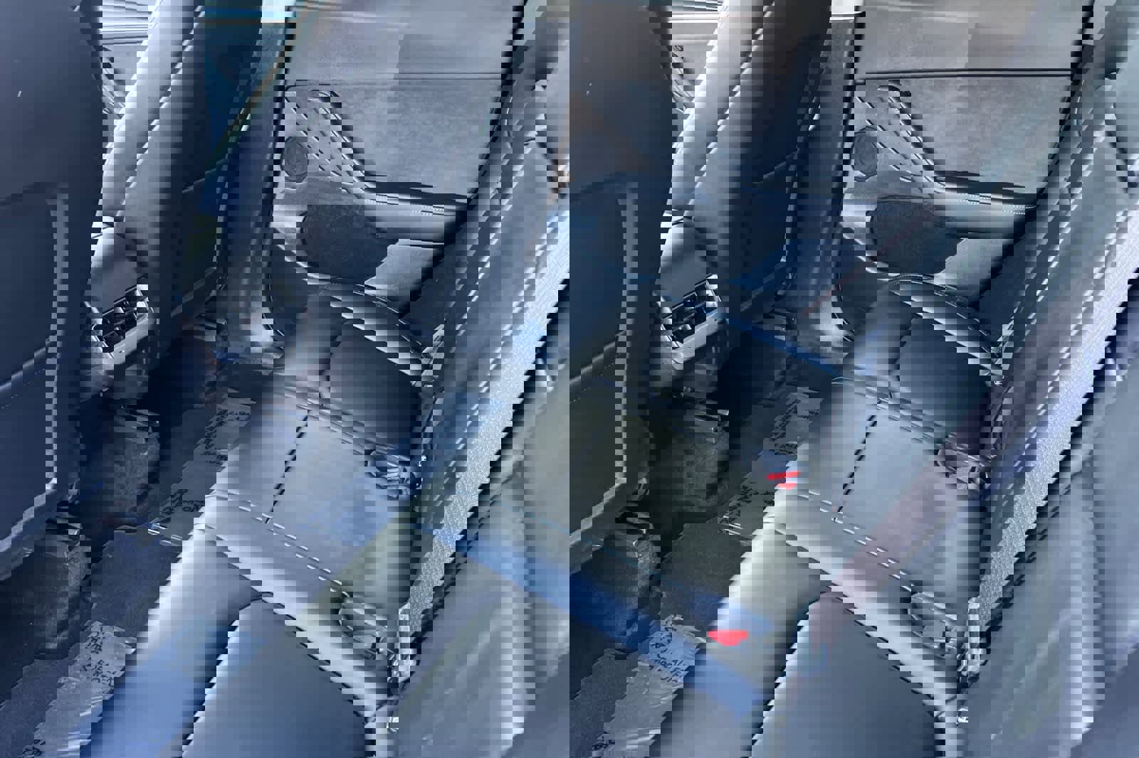 Used 2024 Tesla Model Y Long Range image 5