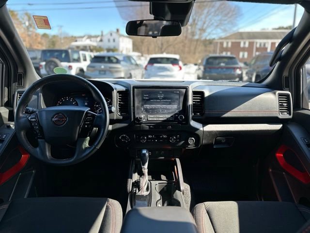Used 2024 Nissan Frontier PRO-4X w/ Technology Package image 17