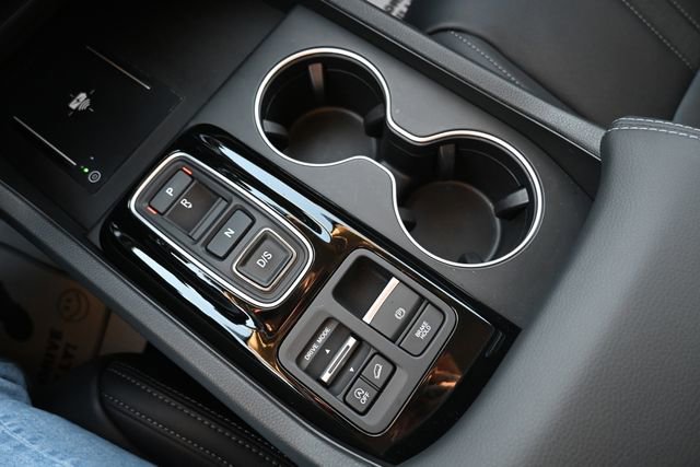 Used 2025 Honda Pilot Touring image 31