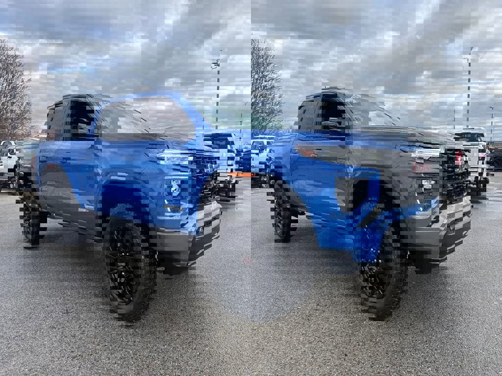 New 2025 GMC Canyon Elevation w/ Convenience Package image 8