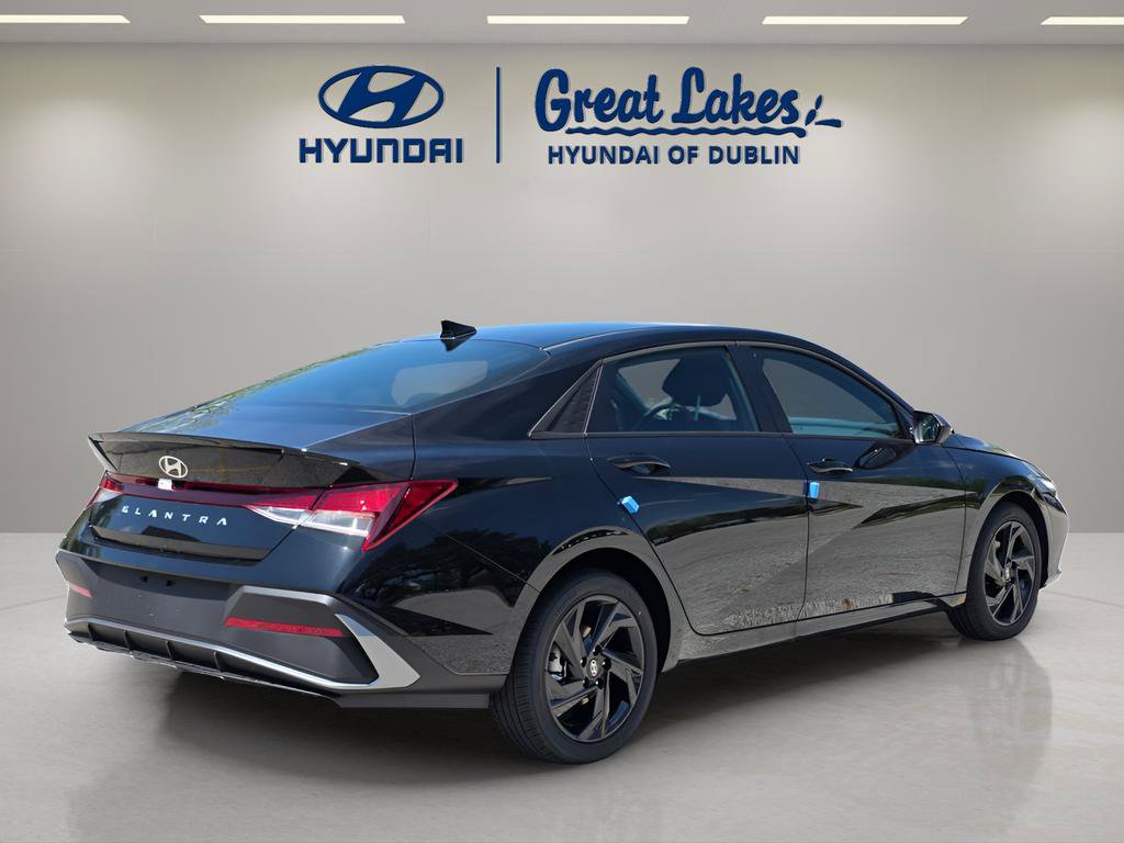 New 2026 Hyundai Elantra Sport FWD image 5