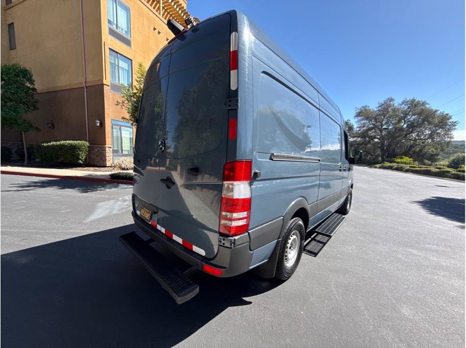 Used 2018 Mercedes-Benz Sprinter 2500 image 7