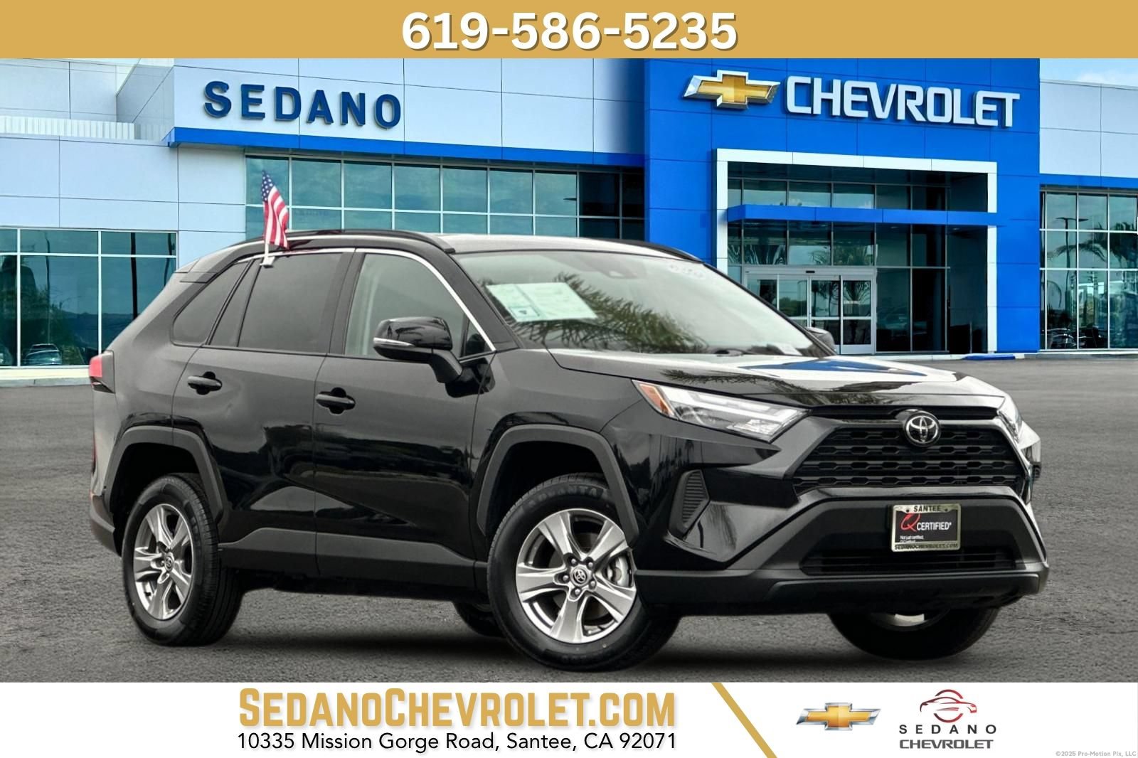 Used 2025 Toyota RAV4 XLE FWD image 1