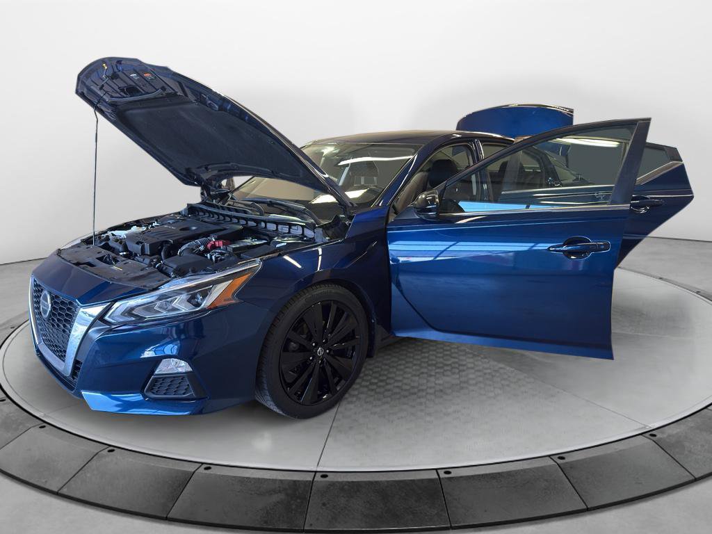 Used 2021 Nissan Altima 2.0 SR FWD image 11