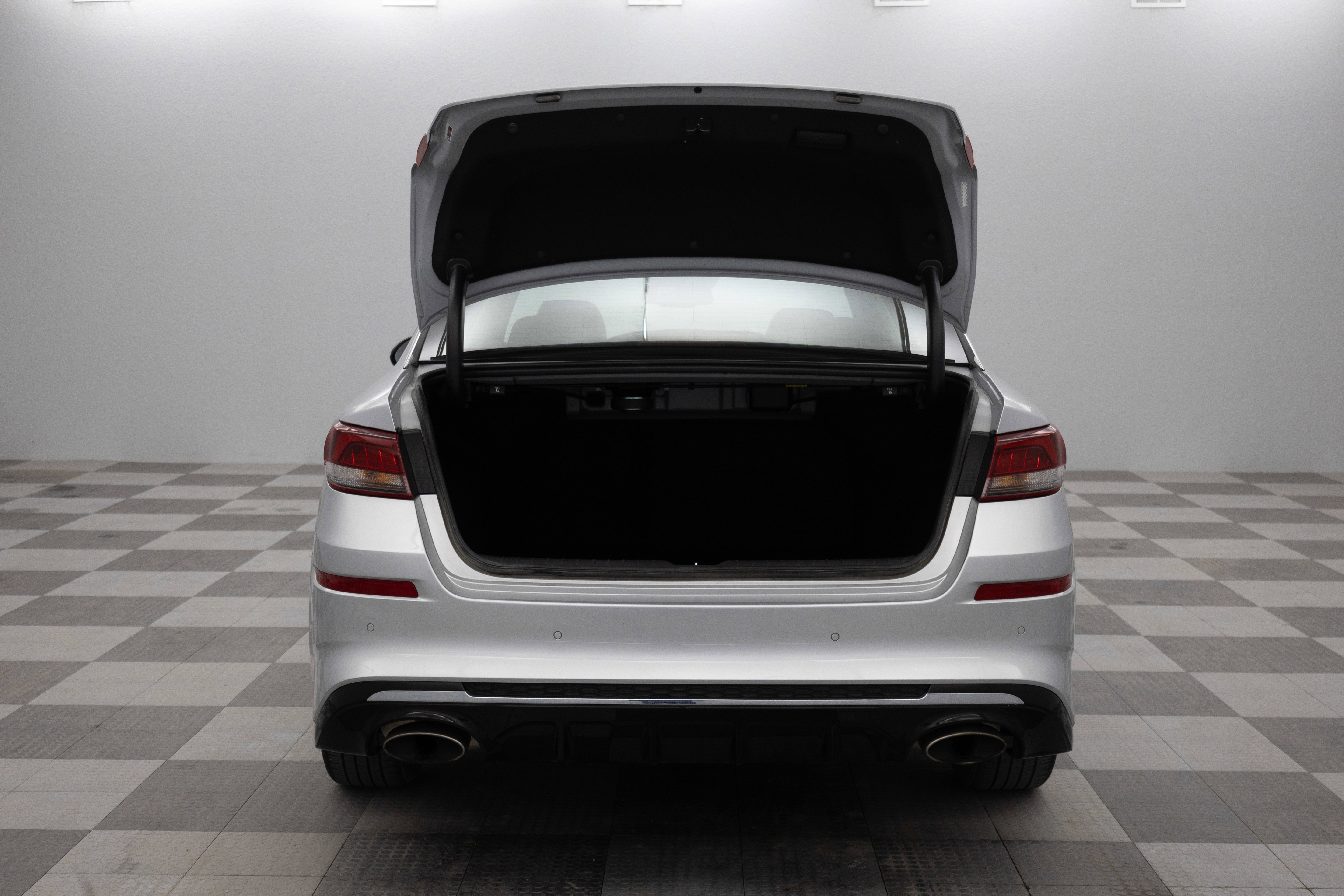 Used 2020 Kia Optima Premium image 12