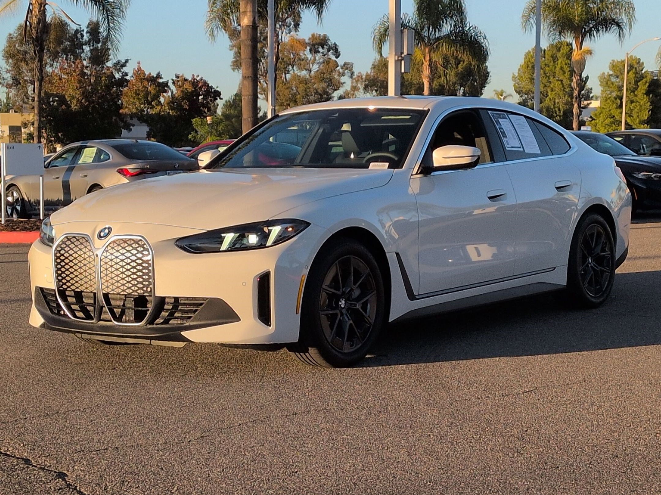 Used 2025 BMW i4 eDrive40 w/ Parking Assistance Package image 5