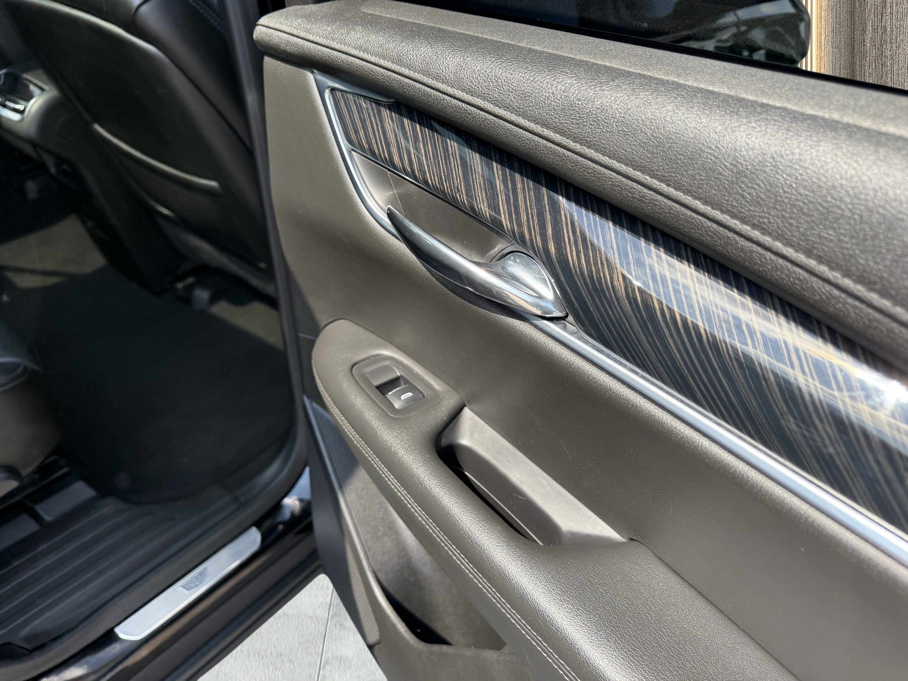 Used 2020 Cadillac XT6 Premium Luxury image 47