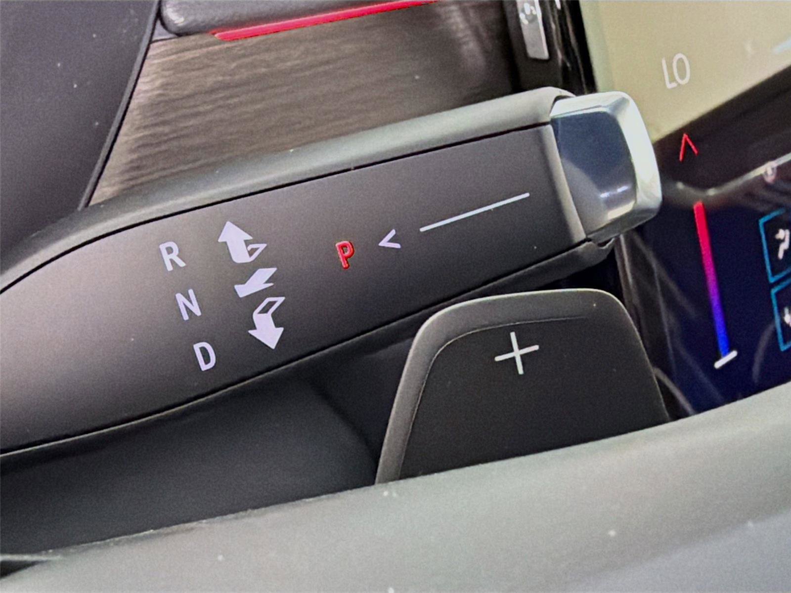 New 2026 GMC Acadia Denali w/ Super Cruise Package image 19