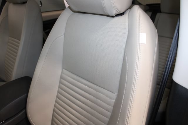 Used 2023 Land Rover Discovery Sport S AWD/4WD image 8