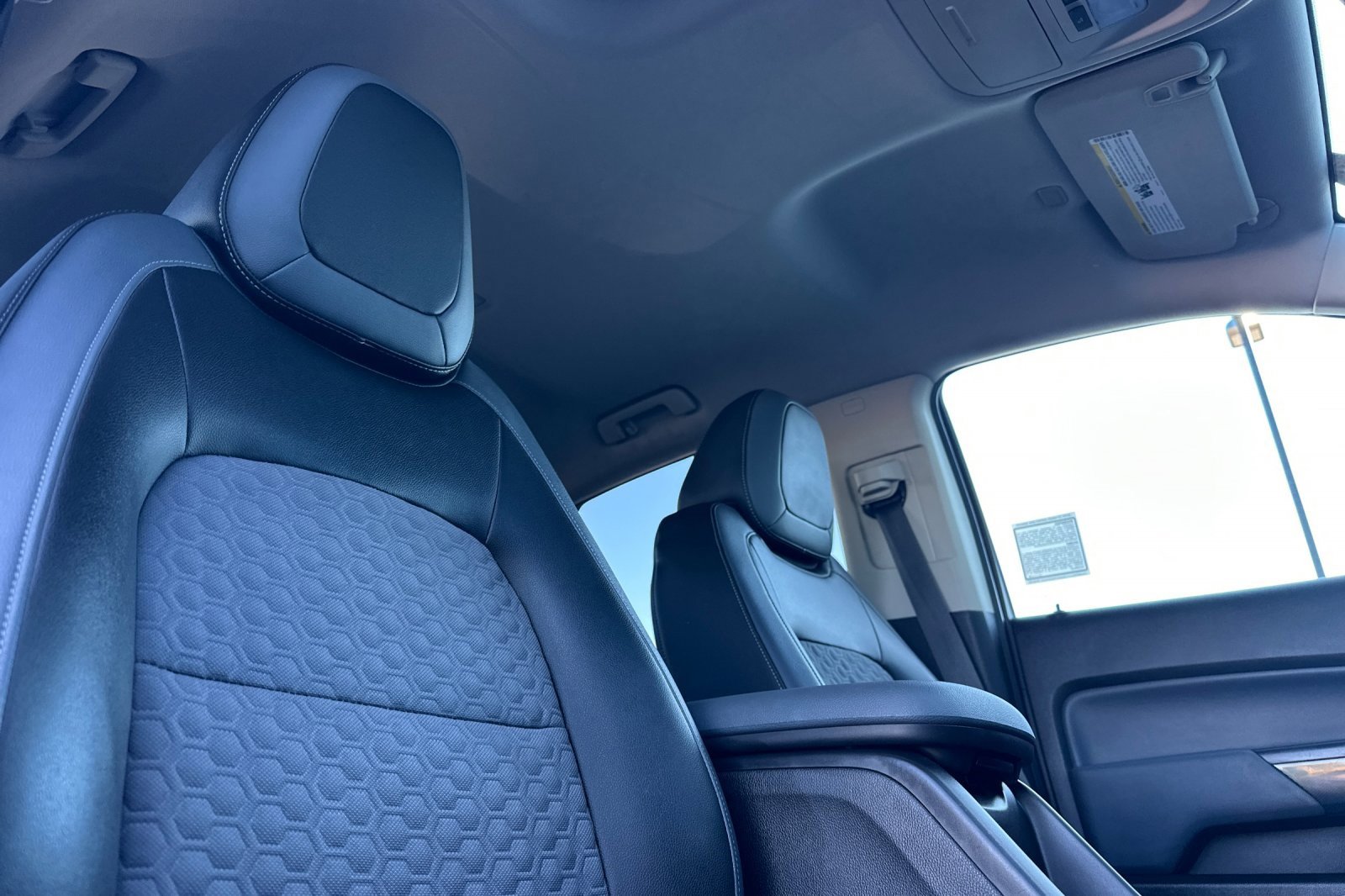 Used 2015 Chevrolet Colorado Z71 image 19