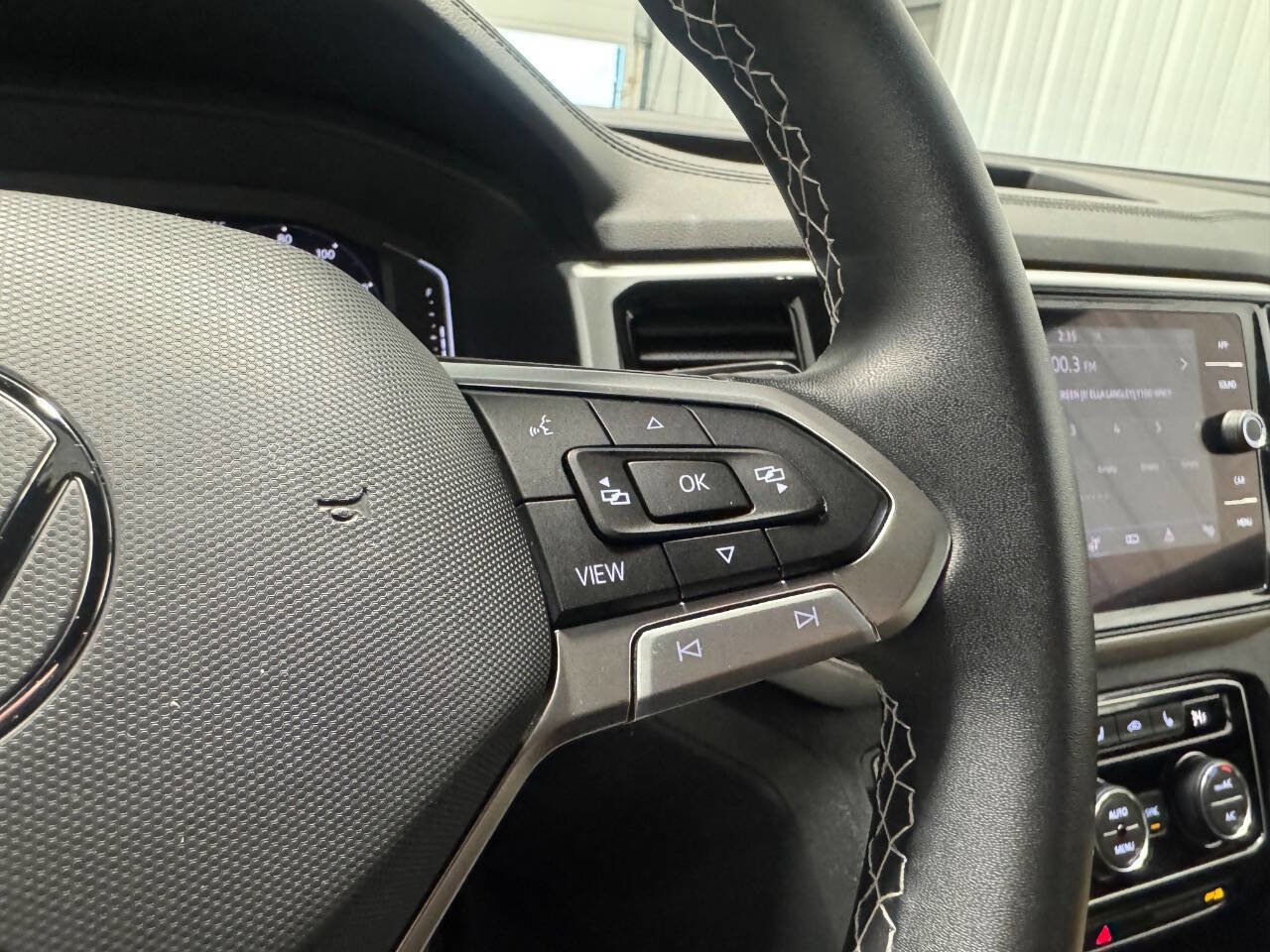 Used 2022 Volkswagen Atlas Cross Sport SE image 20