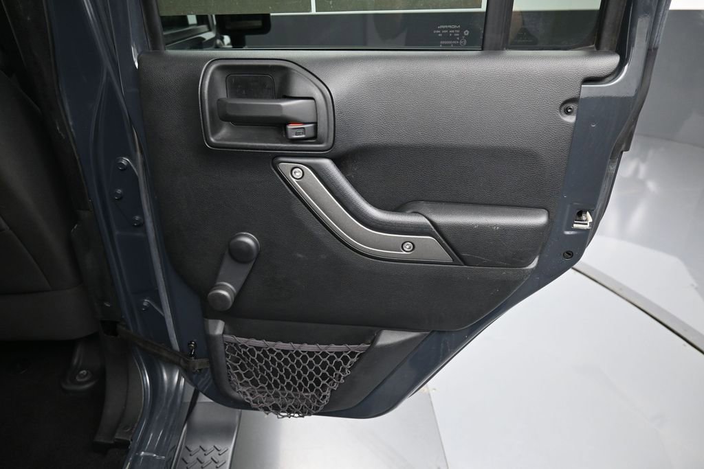 Used 2017 Jeep Wrangler Unlimited Sport w/ Connectivity Group image 27