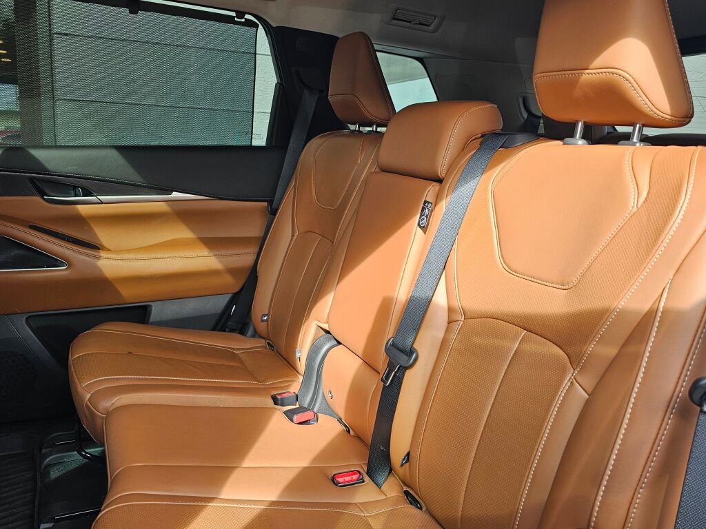 Used 2024 INFINITI QX60 Sensory image 16