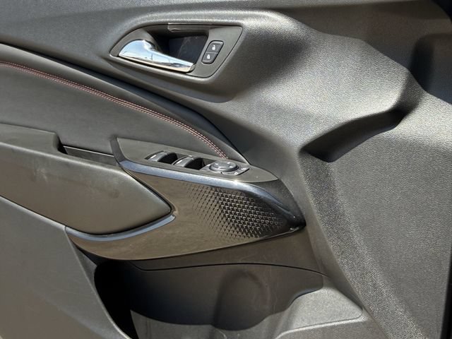 Certified 2024 Chevrolet Trax RS w/ Sunroof Package FWD image 27