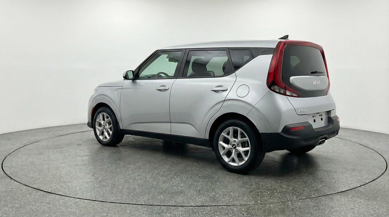 Used 2025 Kia Soul LX w/ LX Technology Package FWD image 6
