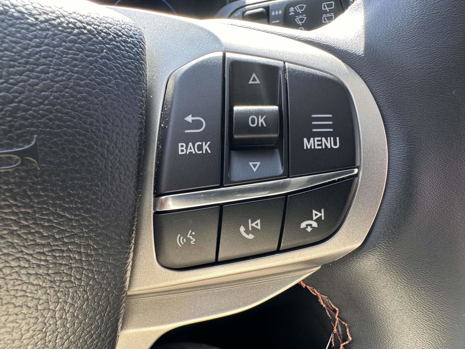 Used 2025 Ford Explorer Active image 20