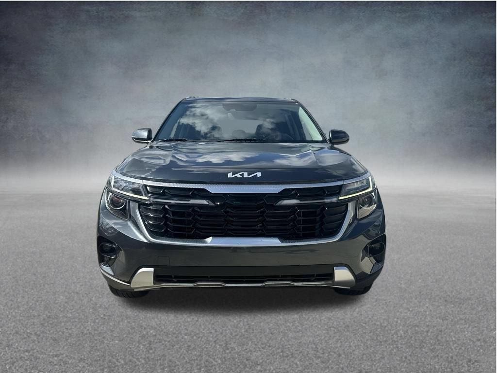 Used 2025 Kia Seltos S FWD image 3