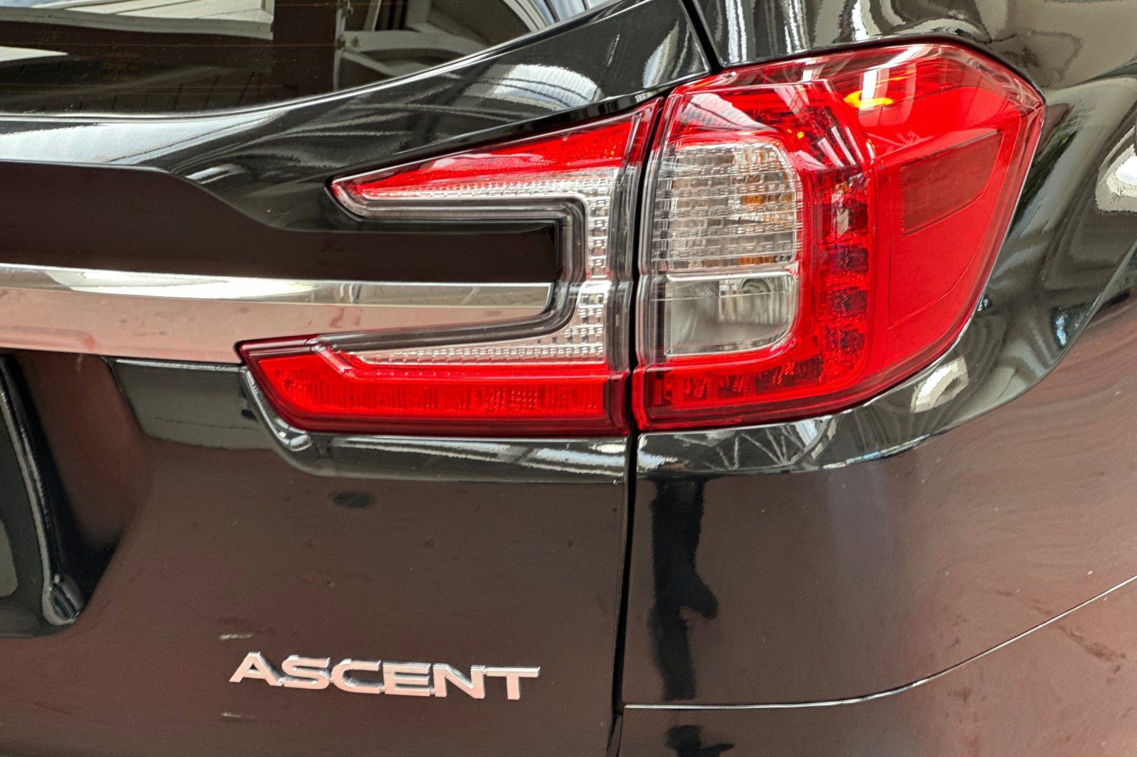 Used 2025 Subaru Ascent Premium image 37