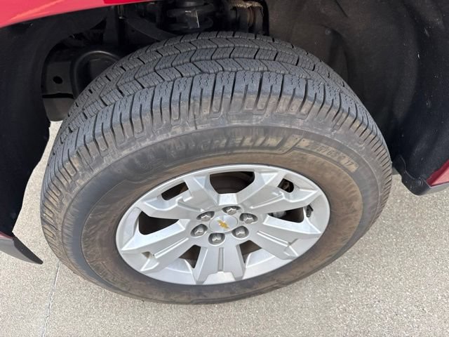 Used 2019 Chevrolet Colorado LT w/ LT Convenience Package RWD image 2