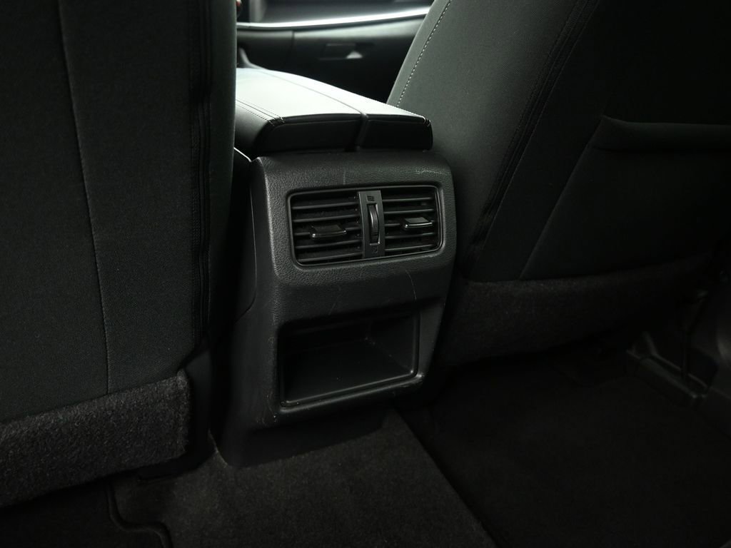 Used 2023 Nissan Rogue S image 20